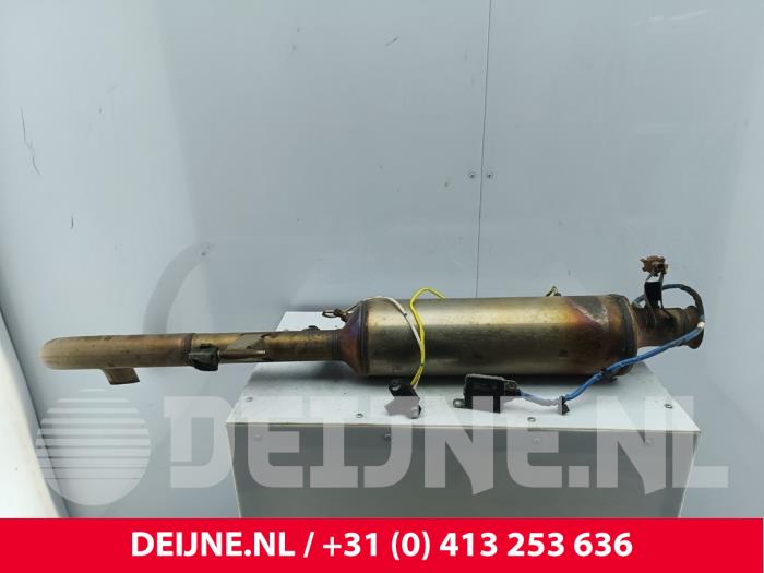 Usagé Catalyseur Renault Master III (FV) 2.3 dCi 135 16V FWD Prix € 453,75 Prix TTC proposé par van Deijne Onderdelen Uden B.V.