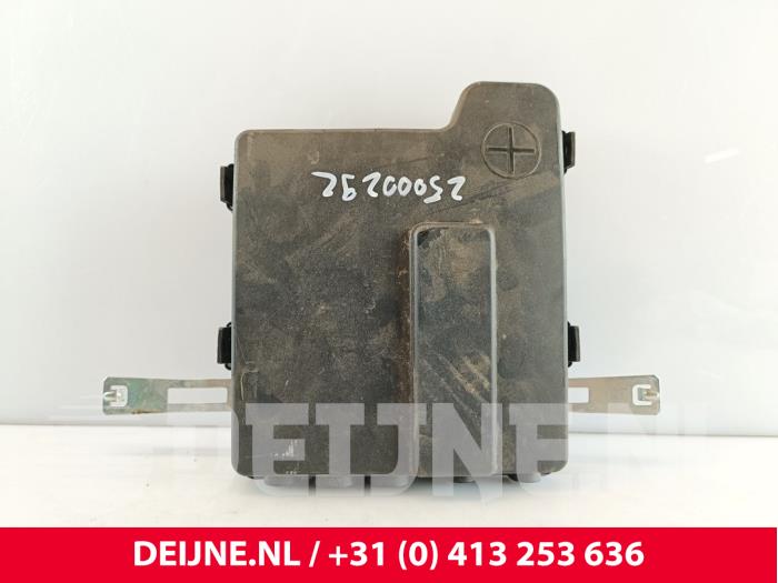 Gebrauchte Stromverteiler Iveco New Daily VI 33S14, 35C14, 35S14 Preis € 72,60 Mit Mehrwertsteuer angeboten von van Deijne Onderdelen Uden B.V.