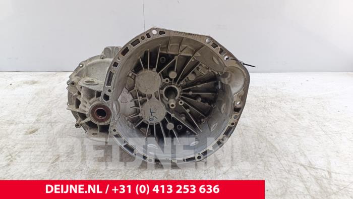 Gebrauchte Getriebe Renault Master III (JV) 2.3 dCi 16V 110 Preis € 1.331,00 Mit Mehrwertsteuer angeboten von van Deijne Onderdelen Uden B.V.