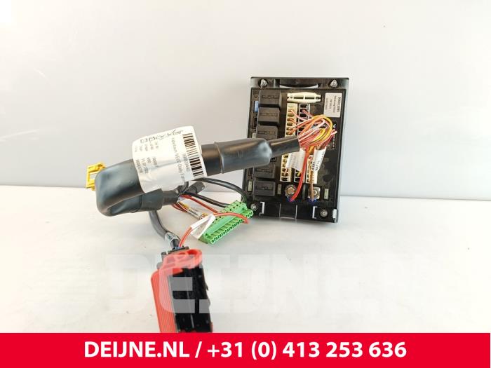 Używane Modul (rózne) Iveco New Daily VI 33S14, 35C14, 35S14 Cena € 90,75 Z VAT oferowane przez van Deijne Onderdelen Uden B.V.