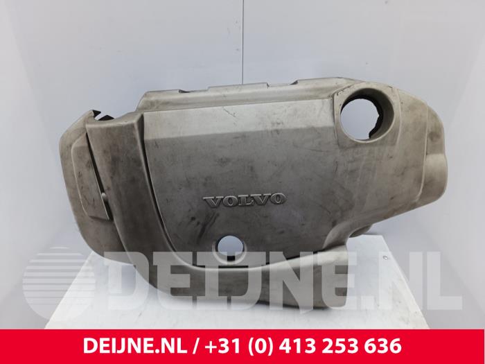 Used Engine cover Volvo V50 (MW) 2.4 D5 20V Price € 25,00 Margin scheme offered by van Deijne Onderdelen Uden B.V.