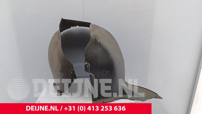 Używane Nadkole Volkswagen Caddy III (2KA,2KH,2CA,2CH) 1.6 TDI 16V Cena € 30,25 Z VAT oferowane przez van Deijne Onderdelen Uden B.V.