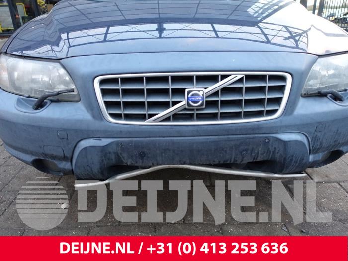 Używane Grill Volvo XC70 (SZ) XC70 2.4 T 20V Cena € 75,00 Procedura marży oferowane przez van Deijne Onderdelen Uden B.V.