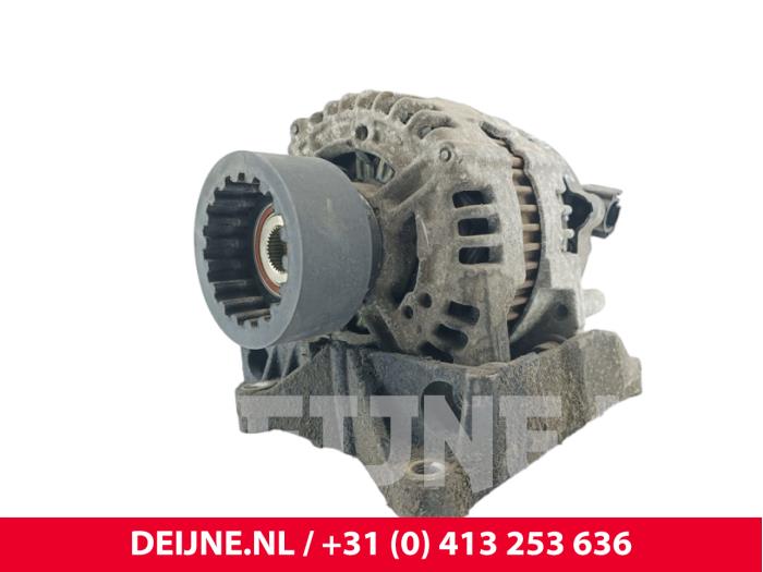 Gebrauchte Dynamo Volkswagen Transporter T5 2.5 TDi Preis € 90,75 Mit Mehrwertsteuer angeboten von van Deijne Onderdelen Uden B.V.