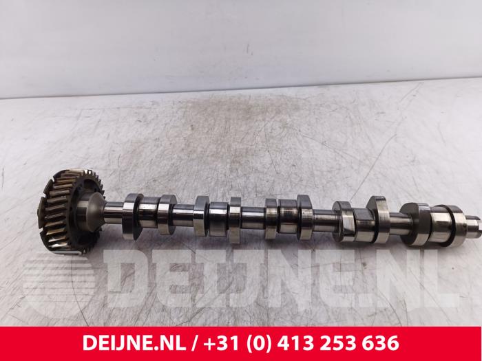 Usagé Arbre à cames Volkswagen Transporter T5 2.5 TDi Prix € 242,00 Prix TTC proposé par van Deijne Onderdelen Uden B.V.