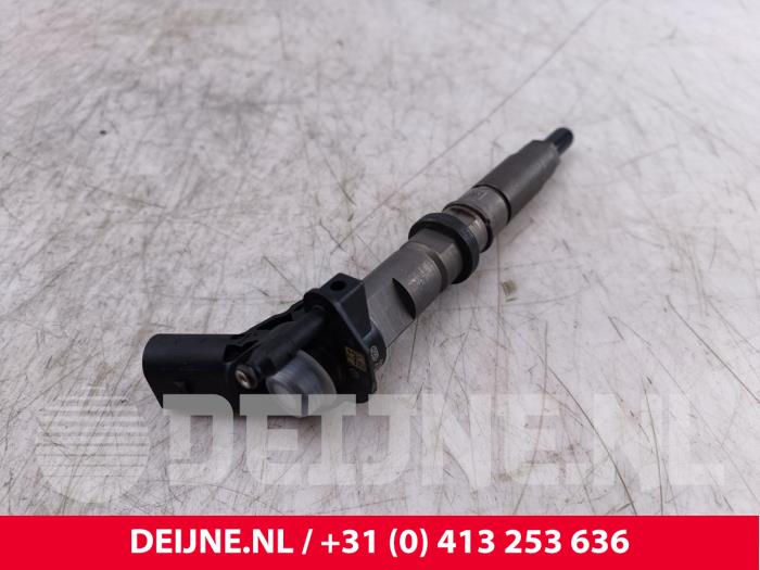 Usagé Injecteurs Volkswagen Crafter 2.5 TDI 30/32/35/46/50 Prix € 78,65 Prix TTC proposé par van Deijne Onderdelen Uden B.V.