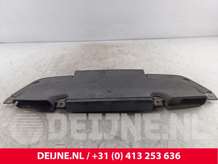 Begagnade Lufttratt Volvo V40 (MV) 1.6 D2 Pris € 50,00 Marginaltabell erbjuds av van Deijne Onderdelen Uden B.V.