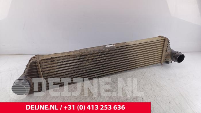 Usados Intercooler Renault Master III (FV) 2.3 dCi 125 16V FWD Precio € 121,00 IVA incluido ofrecido por van Deijne Onderdelen Uden B.V.