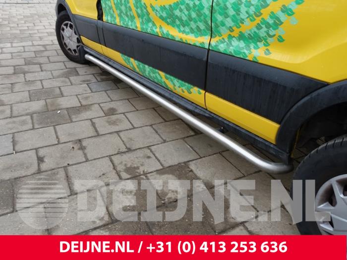 Używane Panel boczny Ford Transit E-Transit 68 kWh Cena € 90,75 Z VAT oferowane przez van Deijne Onderdelen Uden B.V.