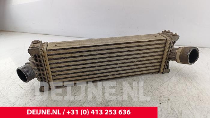 Usados Intercooler Ford Transit 2.0 TDCi 16V Eco Blue 170 Precio € 72,60 IVA incluido ofrecido por van Deijne Onderdelen Uden B.V.