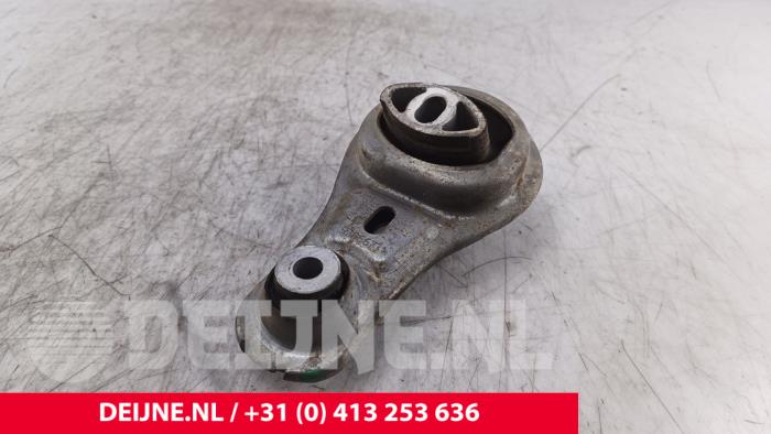 Used Engine mount Opel Movano 2.3 CDTi BiTurbo 16V Price € 30,25 Inclusive VAT offered by van Deijne Onderdelen Uden B.V.