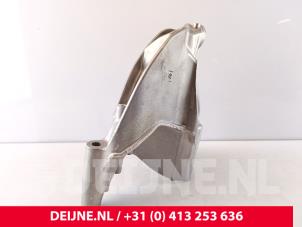 Engine mount from a Volkswagen Crafter (SY) 2.0 TDI RWD 2025