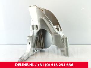 Engine mount from a Volkswagen Crafter (SY) 2.0 TDI RWD 2025