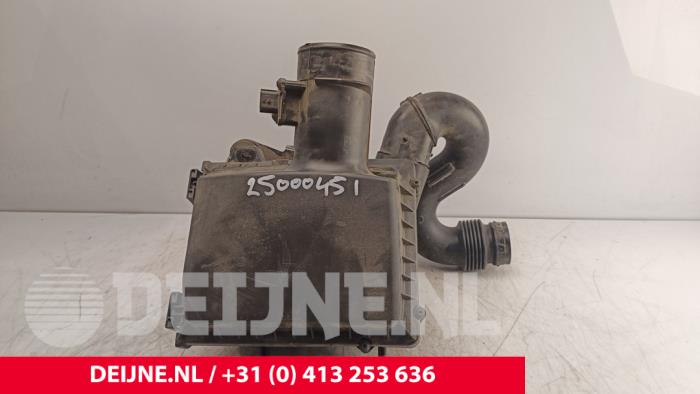 Begagnade Luftfilterhus Nissan NV 300 1.6 dCi 120 Pris € 48,40 Inklusive moms erbjuds av van Deijne Onderdelen Uden B.V.