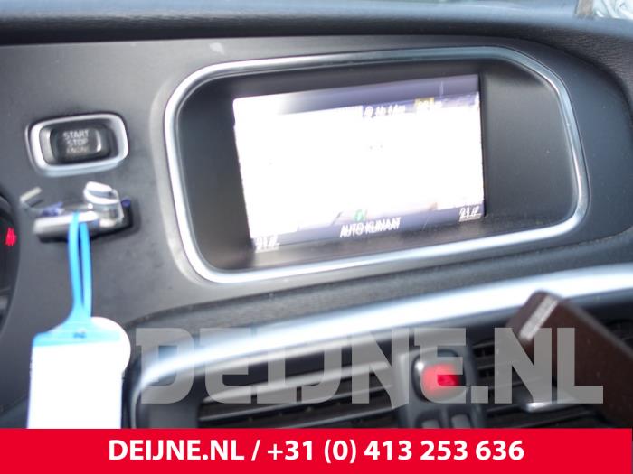 Begagnade Innerdisplay Volvo V40 (MV) 1.6 D2 Pris på förfrågan erbjuds av van Deijne Onderdelen Uden B.V.