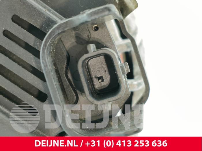 Dynamo från en Mercedes-Benz Citan (415.6) 1.5 108 CDI Euro 6 2017