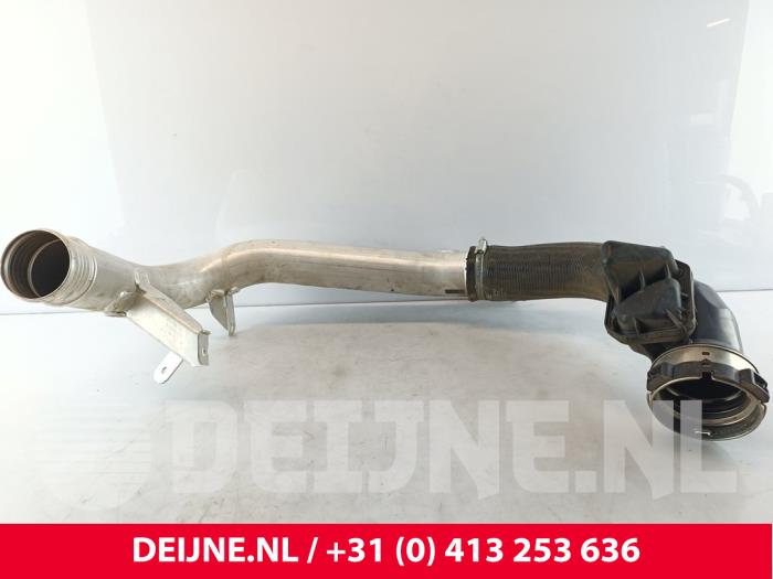 Gebrauchte Intercooler Rohr Volvo C70 (NC) 2.0 T 20V Preis € 80,00 Margenregelung angeboten von van Deijne Onderdelen Uden B.V.