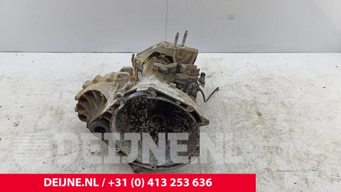 Usagé Boîte de vitesse Ford Transit 2.2 TDCi 16V Prix € 1.210,00 Prix TTC proposé par van Deijne Onderdelen Uden B.V.