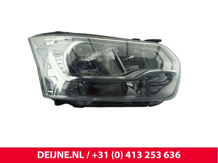 Używane Reflektor prawy Ford Transit 2.2 TDCi 16V Cena € 211,75 Z VAT oferowane przez van Deijne Onderdelen Uden B.V.
