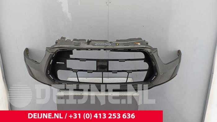 Usados Parachoques Ford Transit 2.2 TDCi 16V Precio € 272,25 IVA incluido ofrecido por van Deijne Onderdelen Uden B.V.