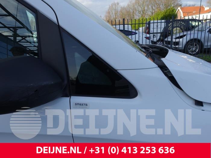 Usados Ventanilla triangular derecha delante Mercedes Vito (447.6) 1.6 111 CDI 16V Precio € 36,30 IVA incluido ofrecido por van Deijne Onderdelen Uden B.V.