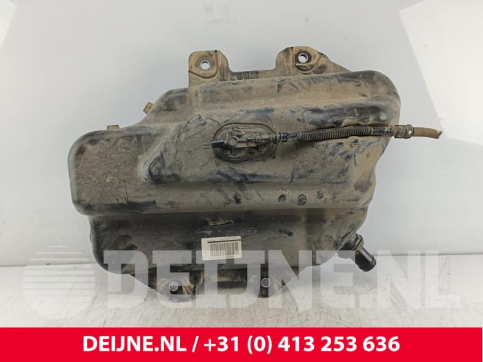 Gebrauchte Adblue Tank Mercedes Vito (447.6) 2.2 114 CDI 16V Preis € 157,30 Mit Mehrwertsteuer angeboten von van Deijne Onderdelen Uden B.V.