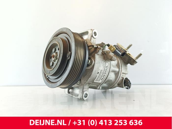 Gebrauchte Klimapumpe Volvo V40 Cross Country (MZ) 2.0 D2 16V Preis € 75,00 Margenregelung angeboten von van Deijne Onderdelen Uden B.V.