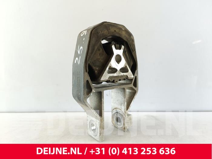Used Engine mount Ford Transit Connect (PJ2) 1.5 EcoBlue Price € 24,20 Inclusive VAT offered by van Deijne Onderdelen Uden B.V.