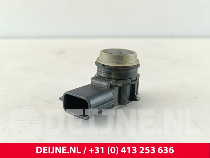 Usados Sensor PDC Renault Express 1.3 TCE 100 16V Precio € 18,15 IVA incluido ofrecido por van Deijne Onderdelen Uden B.V.
