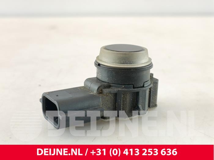 Usados Sensor PDC Renault Express 1.3 TCE 100 16V Precio € 24,20 IVA incluido ofrecido por van Deijne Onderdelen Uden B.V.