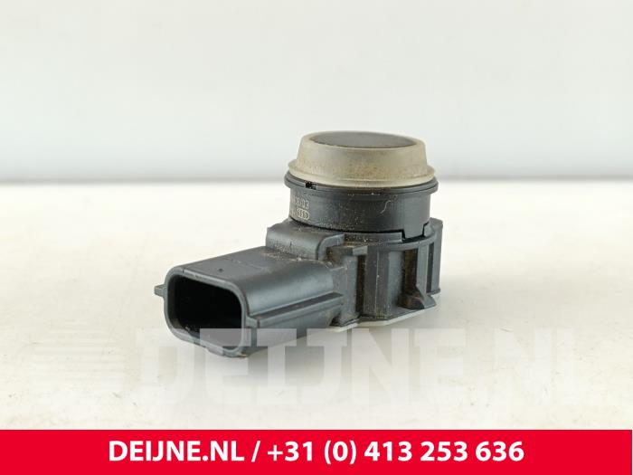 Usados Sensor PDC Renault Express 1.3 TCE 100 16V Precio € 60,50 IVA incluido ofrecido por van Deijne Onderdelen Uden B.V.