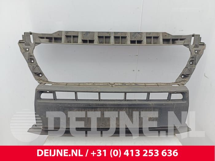 Używane Panel przedni Peugeot Boxer (U9) 2.2 Blue HDi 140 Cena € 60,50 Z VAT oferowane przez van Deijne Onderdelen Uden B.V.