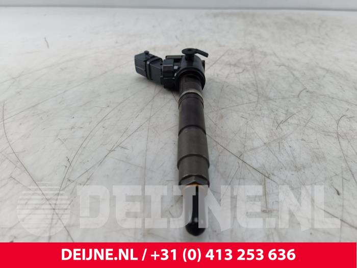 Usagé Injecteurs Volvo V60 II (ZW) 2.0 D3 16V Prix € 120,00 Règlement à la marge proposé par van Deijne Onderdelen Uden B.V.