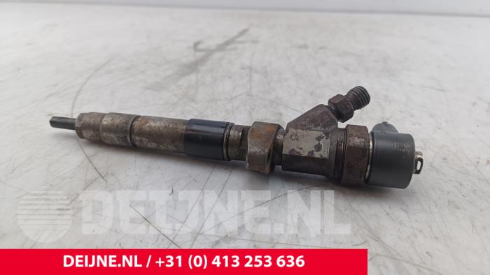 Usagé Injecteurs Opel Movano Combi 2.5 DTI Prix € 96,80 Prix TTC proposé par van Deijne Onderdelen Uden B.V.