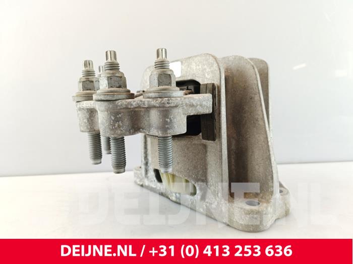 Used Engine mount Ford Transit Custom 2.0 TDCi 16V Eco Blue 130 Price € 30,25 Inclusive VAT offered by van Deijne Onderdelen Uden B.V.