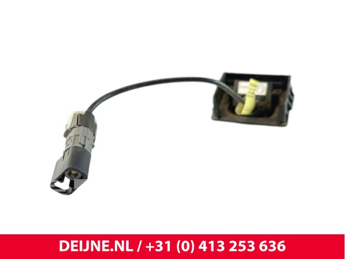 Używane Kamera cofania BYD Dolphin 60,4 kWh Cena € 568,70 Z VAT oferowane przez van Deijne Onderdelen Uden B.V.