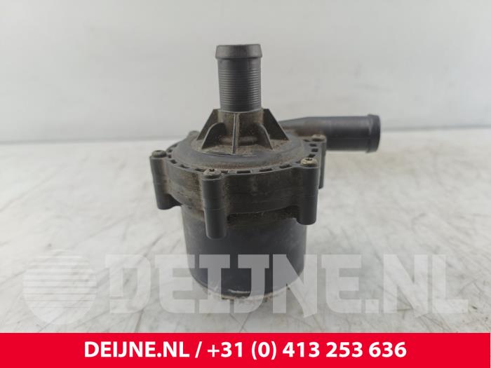 Begagnade Extra vattenpump Nissan NV 200 (M20M) E-NV200 Pris € 121,00 Inklusive moms erbjuds av van Deijne Onderdelen Uden B.V.