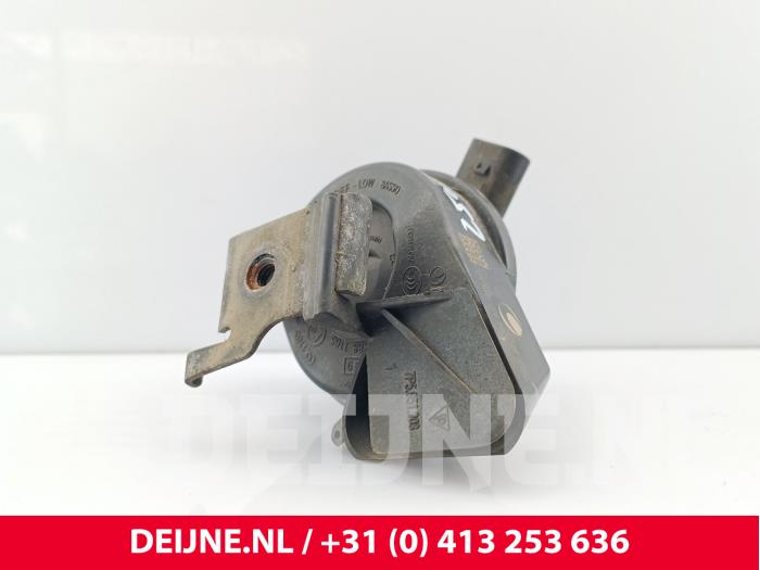 Używane Klakson Porsche Cayenne II (92A) 3.0 D V6 24V Cena € 40,00 Procedura marży oferowane przez van Deijne Onderdelen Uden B.V.