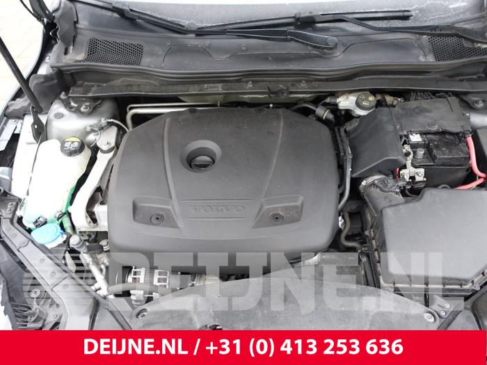 Używane Silnik Volvo V40 (MV) 1.5 T2 16V Geartronic Cena € 2.300,00 Procedura marży oferowane przez van Deijne Onderdelen Uden B.V.