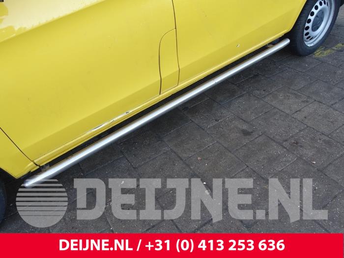 Używane Panel boczny Mercedes eVito (447.6) 41/60/66 kWh Cena € 121,00 Z VAT oferowane przez van Deijne Onderdelen Uden B.V.