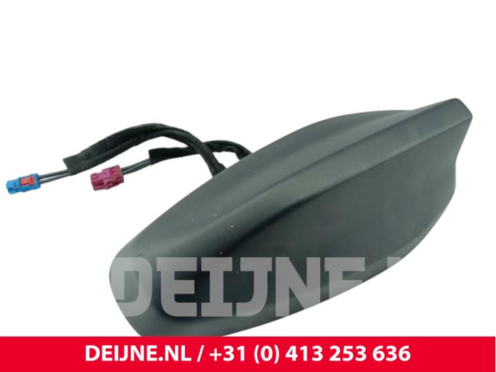 Używane Antena GPS Ford Transit 2.0 TDCi 16V Eco Blue 165 RWD Cena € 60,50 Z VAT oferowane przez van Deijne Onderdelen Uden B.V.