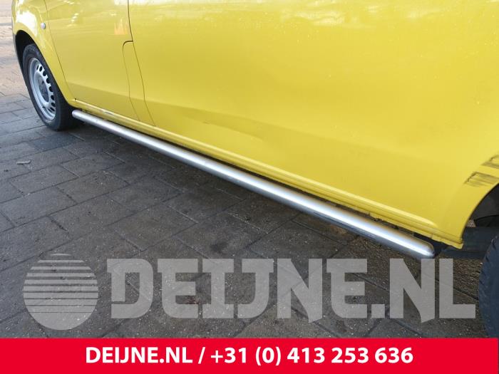 Używane Panel boczny Mercedes eVito (447.6) 41/60/66 kWh Cena na żądanie oferowane przez van Deijne Onderdelen Uden B.V.