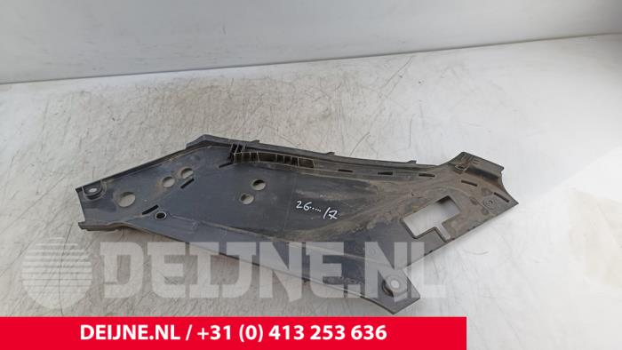 Gebrauchte Abdeckplatte sonstige Volvo XC90 II 2.0 T8 16V Twin Engine AWD Preis € 40,00 Margenregelung angeboten von van Deijne Onderdelen Uden B.V.