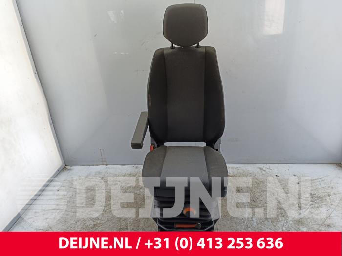 Używane Fotel lewy Renault Master III (MA/MB/MC/MD/MH/MF/MG/MH) 2.3 Energy dCi 180 Twin Turbo 16V FWD Cena € 605,00 Z VAT oferowane przez van Deijne Onderdelen Uden B.V.
