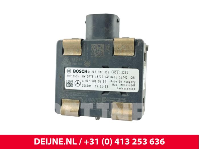 Begagnade Radarsensor Mercedes Sprinter 3,5t (907.6/910.6) 314 CDI 2.1 D FWD Pris € 187,55 Inklusive moms erbjuds av van Deijne Onderdelen Uden B.V.