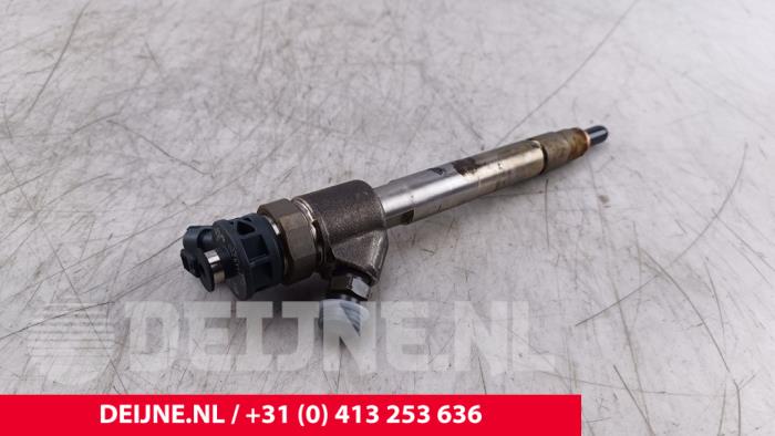 Usagé Injecteurs Ford Transit Connect (PJ2) 1.5 EcoBlue Prix € 108,90 Prix TTC proposé par van Deijne Onderdelen Uden B.V.