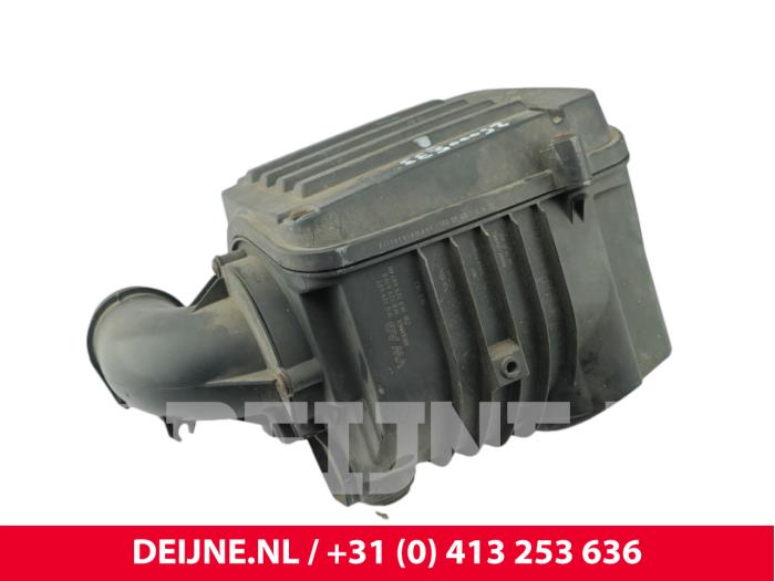 Begagnade Luftfilterhus Volkswagen Caddy III (2KA,2KH,2CA,2CH) 2.0 SDI Pris € 30,25 Inklusive moms erbjuds av van Deijne Onderdelen Uden B.V.