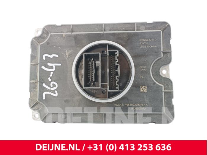 Używane Modułowy reflektor LED Volvo EX30 Single Motor Cena € 121,00 Z VAT oferowane przez van Deijne Onderdelen Uden B.V.
