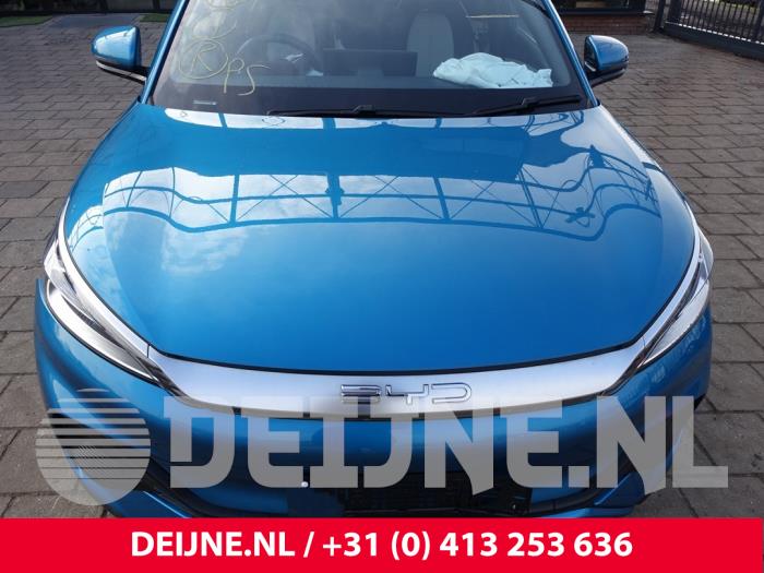 Używane Maska BYD Atto 3 60 kWh Cena € 726,00 Z VAT oferowane przez van Deijne Onderdelen Uden B.V.