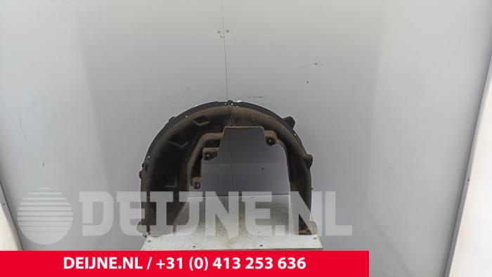 Używane Nadkole Volvo EX30 Single Motor Cena € 151,25 Z VAT oferowane przez van Deijne Onderdelen Uden B.V.